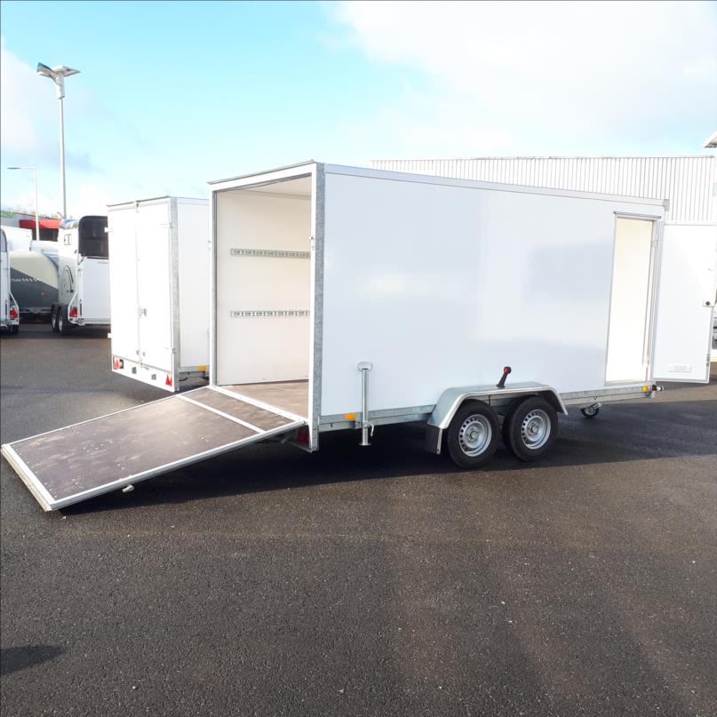 Remolque furgón de paneles sándwich, PTAC 2 000–2 700 kg - Imagen 5