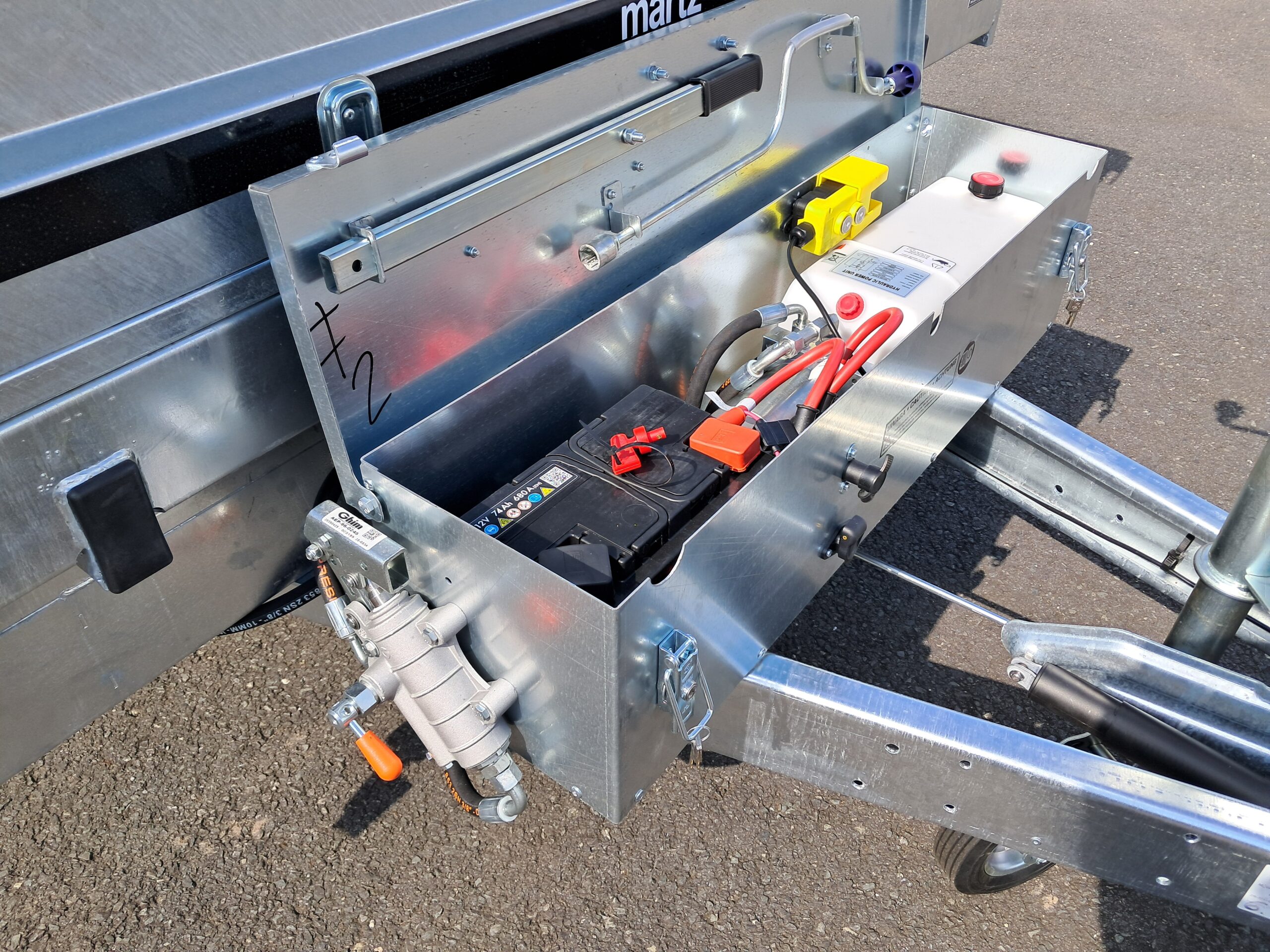 Volquete triángulo Kipper 400/3C, 4 m × 1,97 m, doble eje, PTAC de 2 200 a 3 500 kg. - Imagen 10