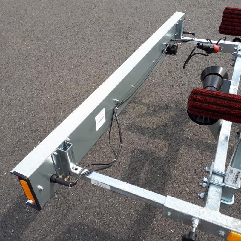 Remolque porta jet ski 750, con PTAC de 500 a 750 kg - Imagen 5