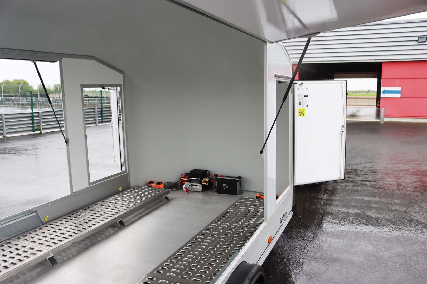 Furgón Roadster 1000 Debon 497 x 202 x 206 cm - Imagen 5